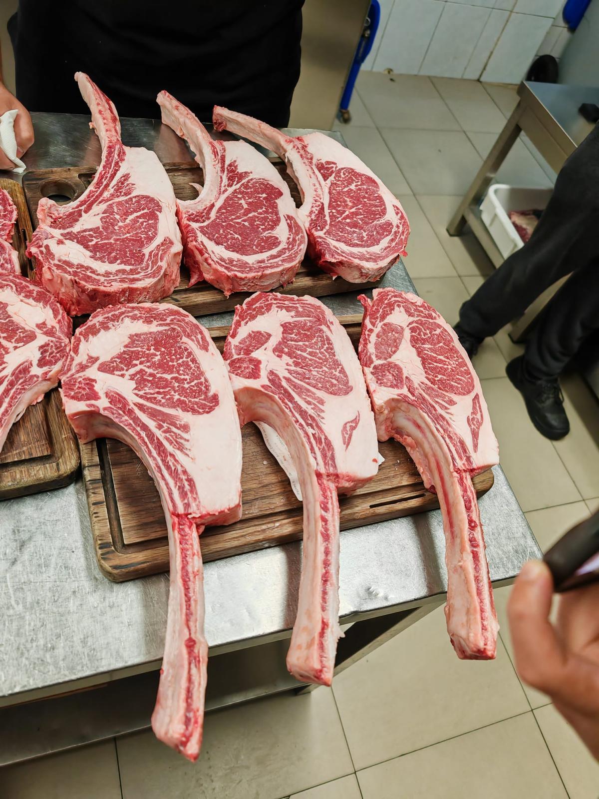 Tomahawk Premium
